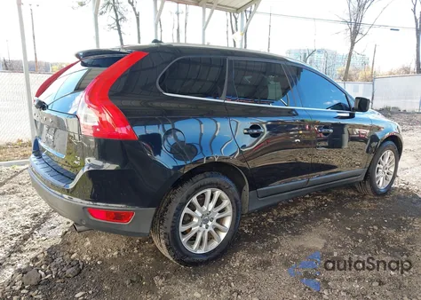 2010 Volvo Xc60 T6/T6 R-Design z USA, uszkodzony, nr VIN YV4992DZ6A2127386